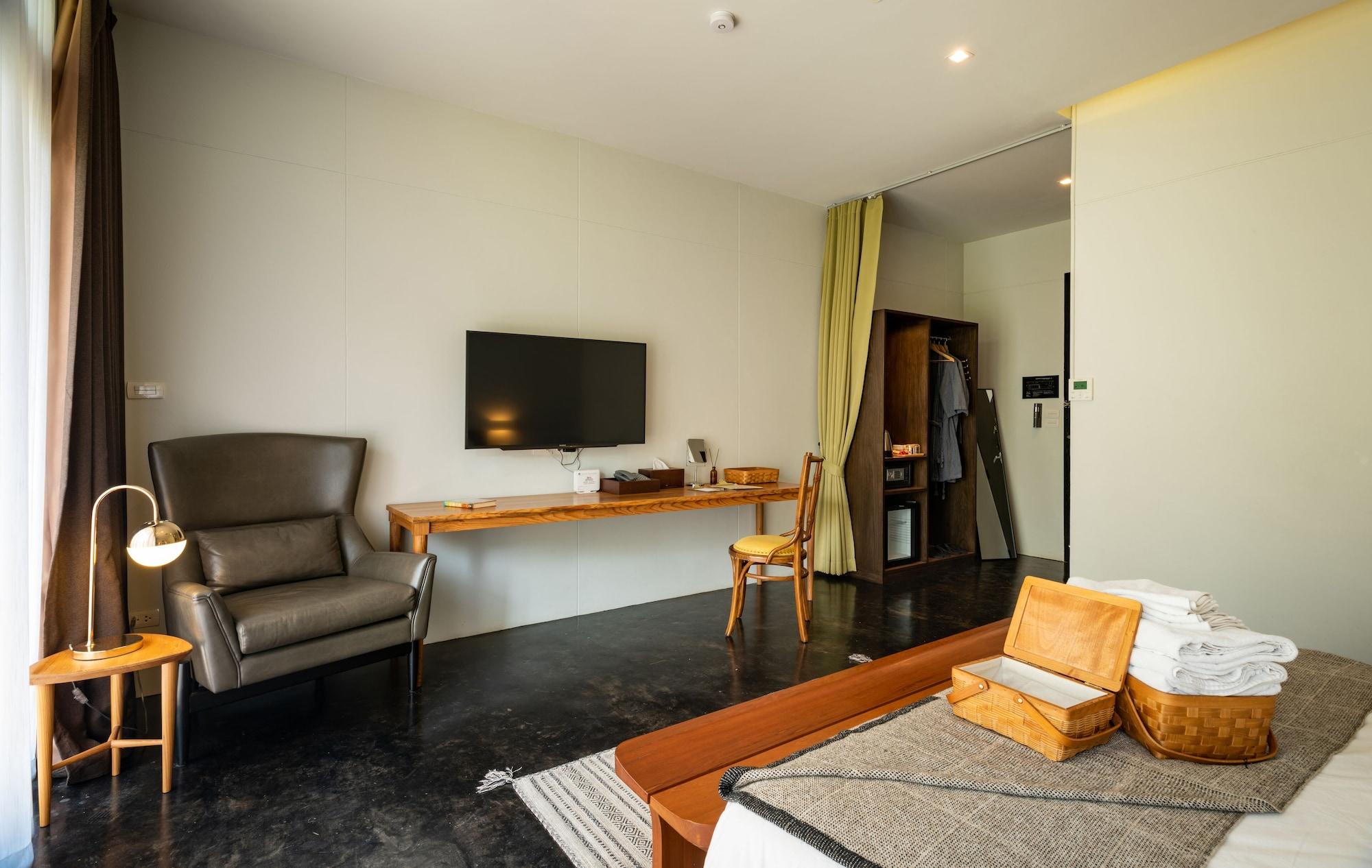 Cherlock Hotel Чиангмай Экстерьер фото
